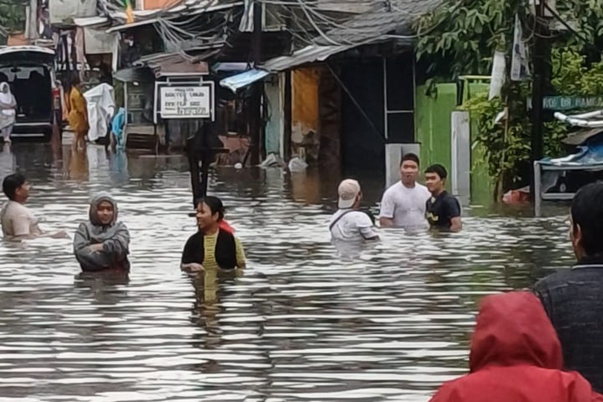 Kali Ciliwung Meluap, 28 RT di Jakarta Terendam Banjir Pagi Ini