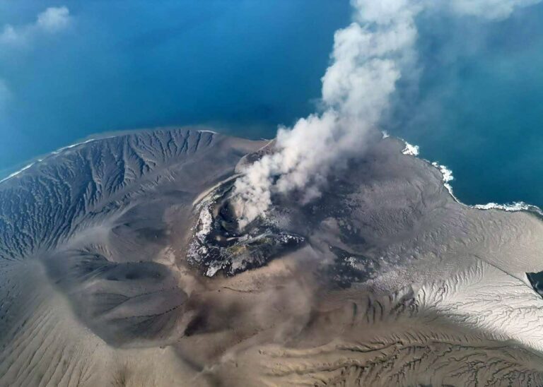 gunung_anak_krakatau-IPDd_large