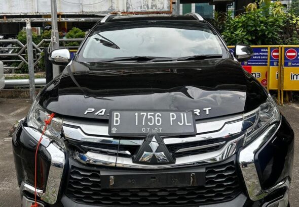 mobil_pajero-MW7z_large
